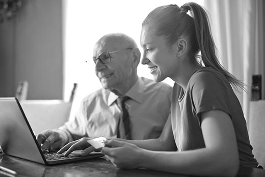 personne âgée téléassistance 